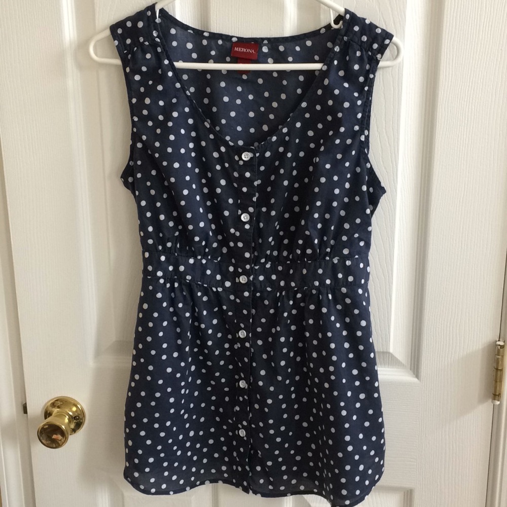 Sleeveless polka dot top